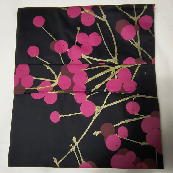 New Crate & Barrel MarimekkoTablecloth Lumimarja Snowberries Black Pink 60 X 90 - Picture 3 of 3